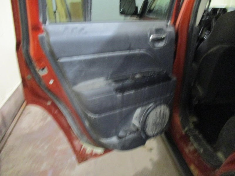 PATRIOT   2010 Glove Box 1725851