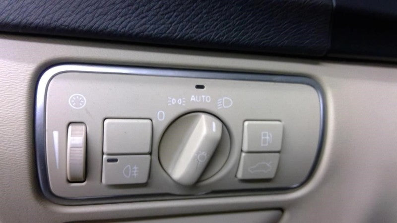 S60       2014 Dash/Interior/Seat Switch 1737728