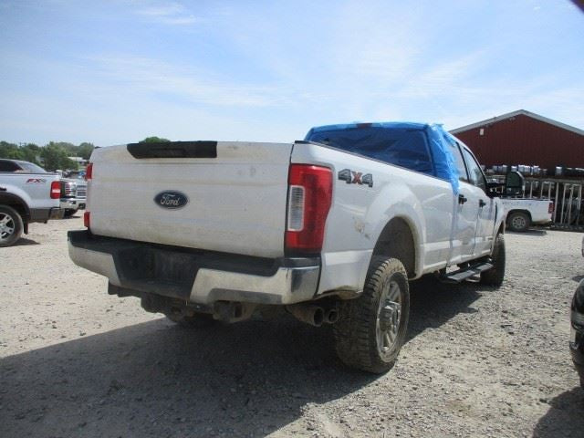 Exhaust Fluid Tank Fits 17-19 FORD F250SD PICKUP 1618066