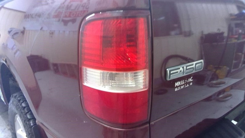 Passenger Tail Light Styleside Fits 04-08 FORD F150 PICKUP 1935035