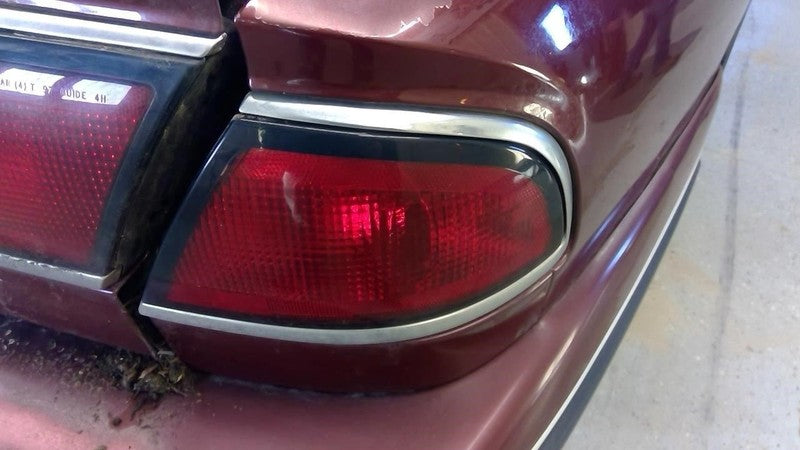 AC Compressor Fits 96-99 BONNEVILLE 1733774