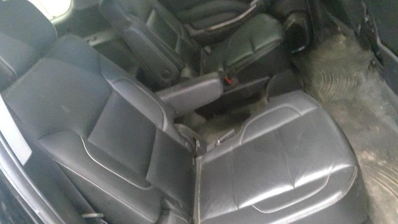 SUBURBN15 2017 Seat Rear 1900601