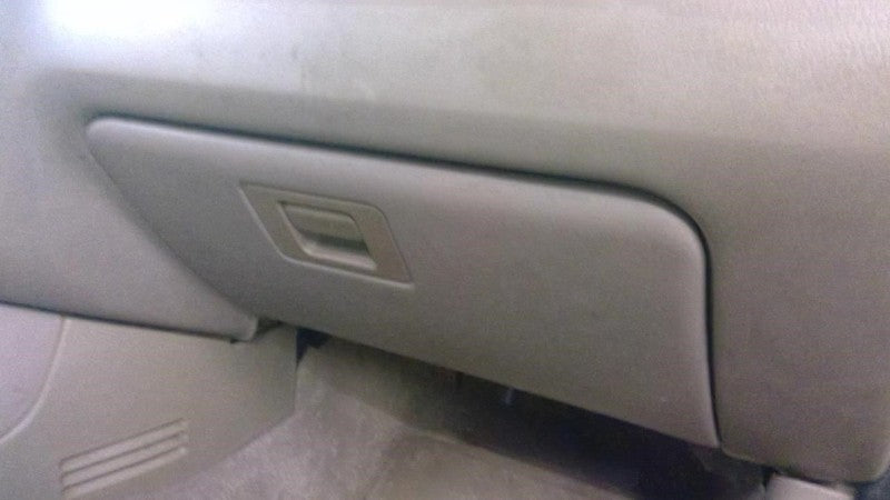 MOUNTNEER 2003 Glove Box 2020913