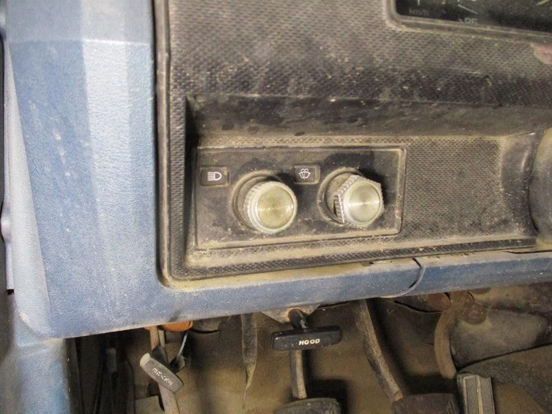F250      1982 Dash/Interior/Seat Switch 2022321