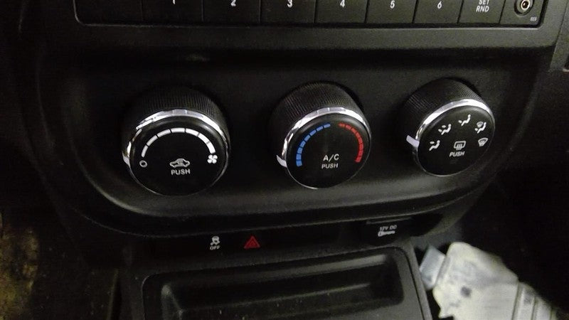 Temperature Control Classic Style With AC Fits 11-17 COMPASS 1704648