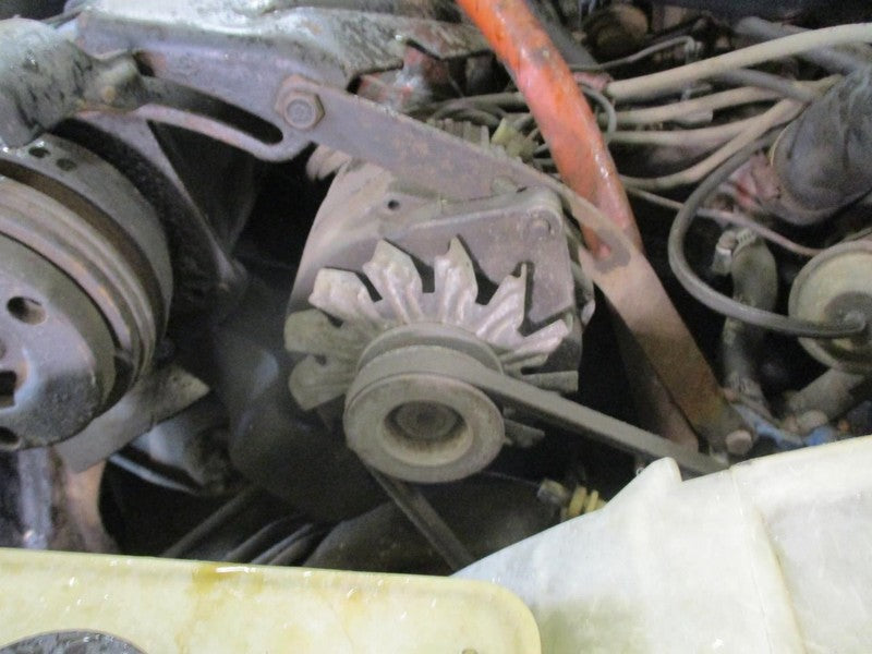 CENTURY   1976 Seat Belt Front 1907053