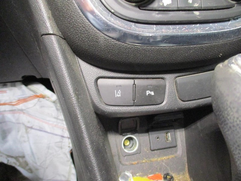 ENCORE    2016 Dash/Interior/Seat Switch 1856996