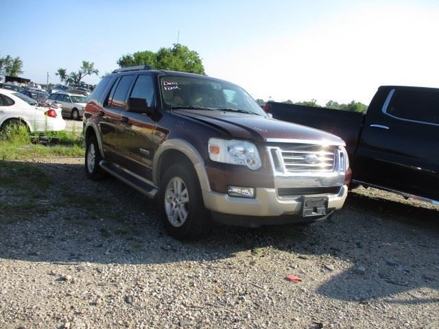 EXPLORER  2006 Front Door Trim Panel 1588132