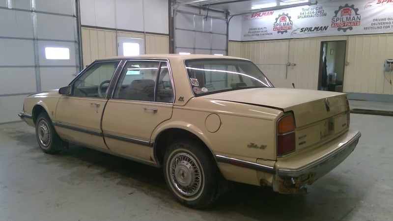 DELTA 88  1987 Seat Belt Front 1972672