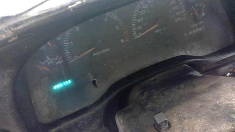 Speedometer Cluster Tachometer MPH Fits 00-01 DODGE 1500 PICKUP 201739