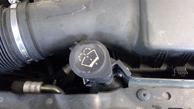Driver Headlight With Xenon HID Fits 05-07 BMW 525i 1684138