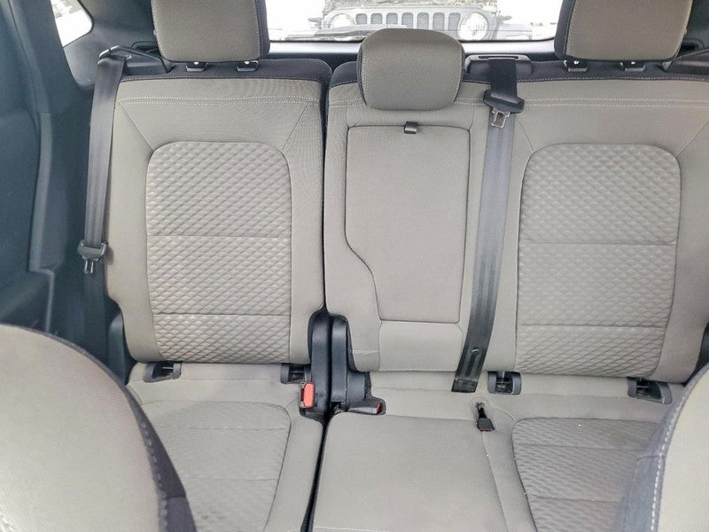 ESCAPE    2020 Front Door Trim Panel 2026258