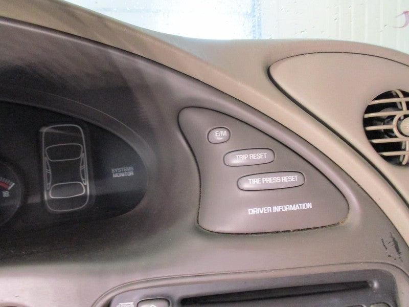 BONNEVILL 2002 Dash/Interior/Seat Switch 1881397