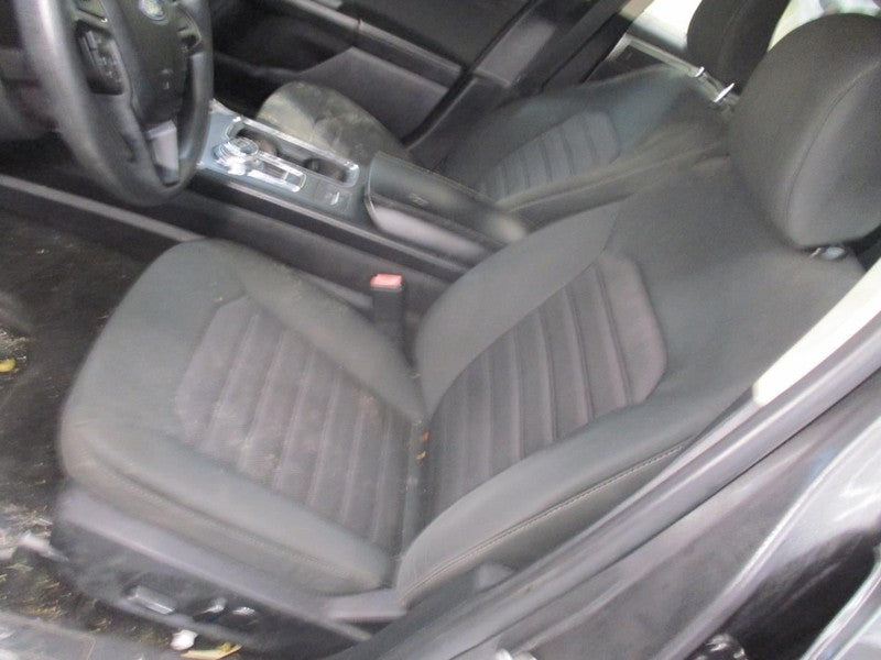 Driver Front Seat Bucket  SE Cloth Electric Fits 17-20 FUSION 1714775