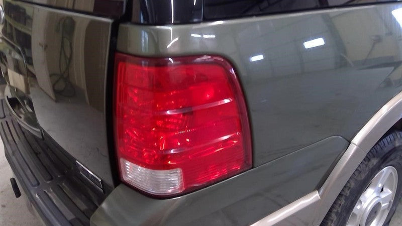 Passenger Right Tail Light Fits 03-06 EXPEDITION 2024584