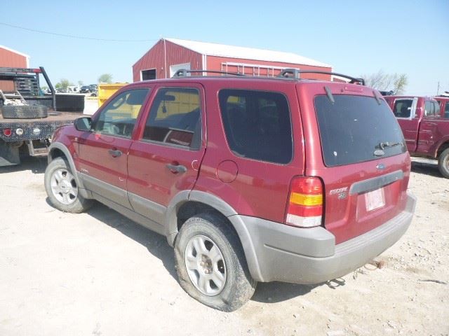 Carrier Rear 1 Sensor Plug Fits 01-04 ESCAPE 1485673