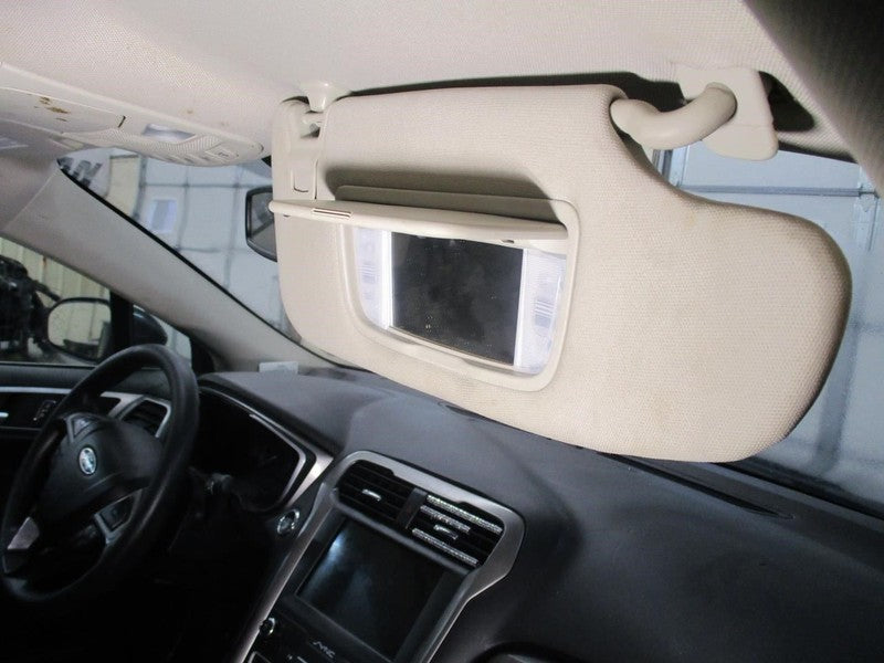 Passenger Sun Visor Illuminated Without Sunroof Fits 17-20 FUSION 1714