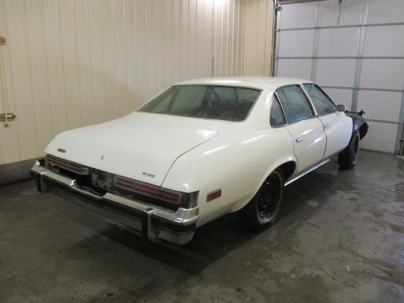 Rear Axle Excluding Station Wgn Fits 76-77 CENTURY 1907107