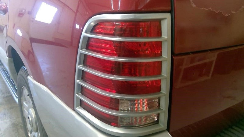 Driver Tail Light Quarter Panel Mounted Fits 02-05 MOUNTAINEER 2020900