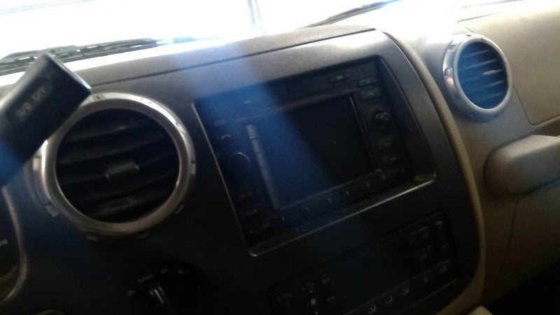 Audio Equipment Radio Am-fm-cd-cassette Fits 03-04 EXPEDITION 2024621