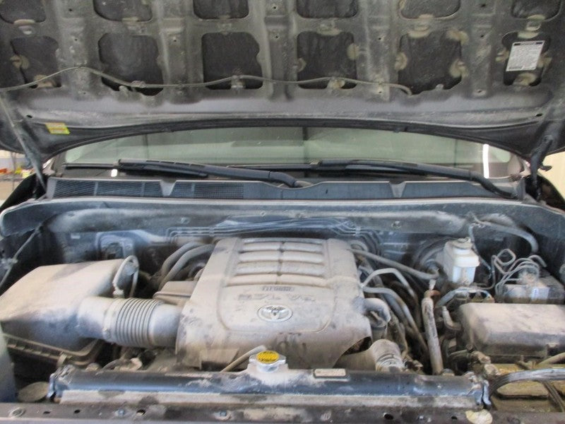 TUNDRA    2013 Glove Box 1680712