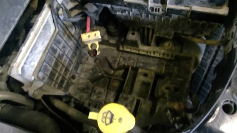 200       2015 Battery Tray 1722617
