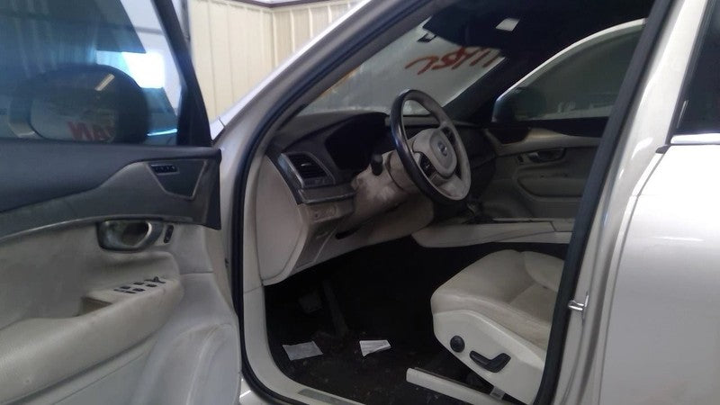 XC90      2016 Fuse Box Cabin 1722734