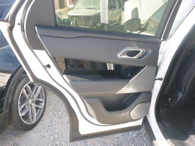 VELAR     2021 Door Trim Panel Rear 1611747