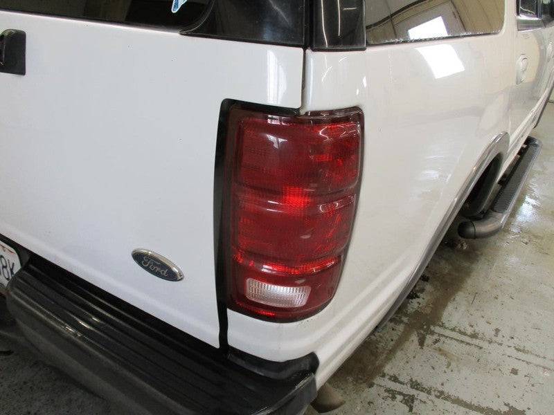 Passenger Right Tail Light Fits 97-02 EXPEDITION 1887708