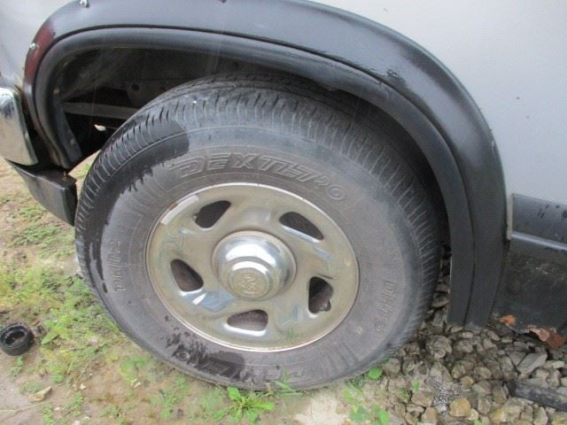 Rear Axle 2WD Round Cover Chrysler 8-1/4 3.55 Ratio Fits 91-96 DAKOTA 