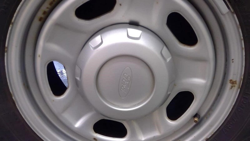 F250SD    2012 Center Cap Wheel 1739095