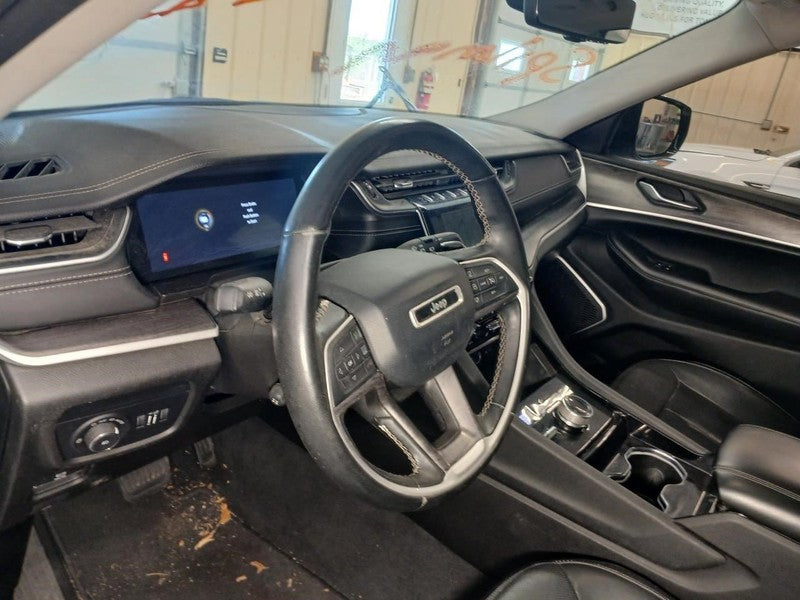 Steering Wheel With Adaptive Cruise Fits 22-25 GRAND CHEROKEE 1660774