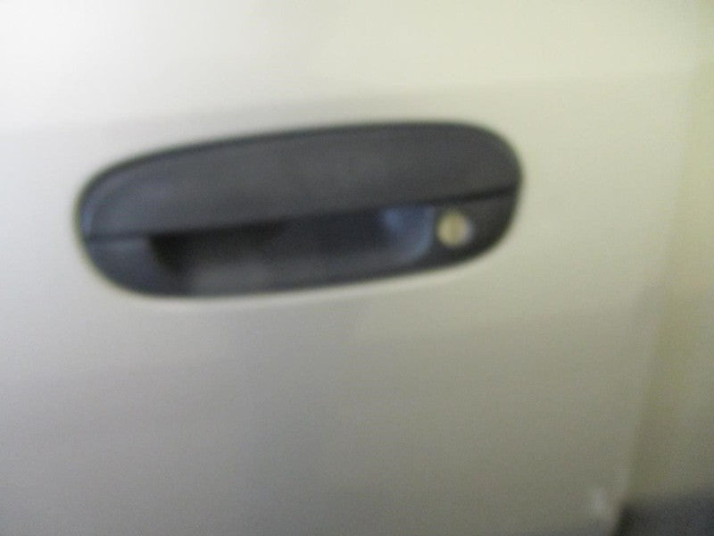 Driver Left Front Door Glass Excluding Denali Fits 02-09 ENVOY 1912102
