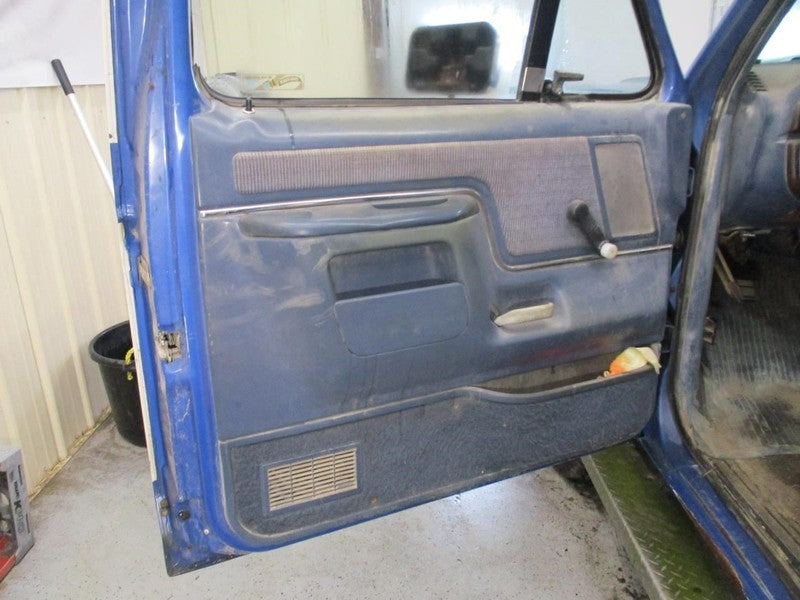 F250      1988 Front Door Trim Panel 2021705