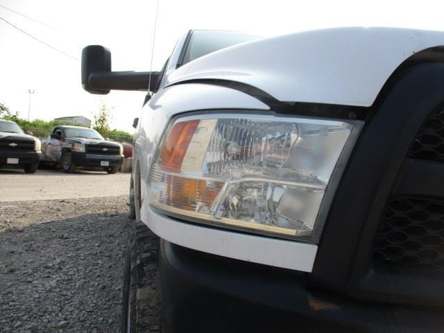 Passenger Headlight Halogen Chrome Bezel Fits 14-15 DODGE 2500 PICKUP 