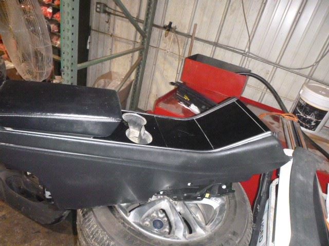 TESLA 3   2020 Console Front 1528314
