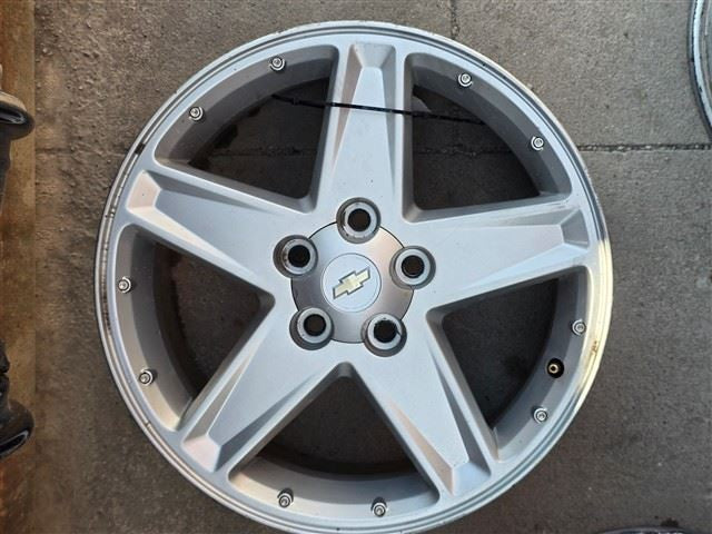 Wheel 17x7 5 Spoke Silver Painted Finish Opt N75 Fits 05-06 EQUINOX 19