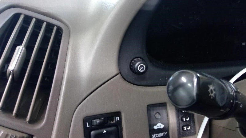 RX300     2001 Dash/Interior/Seat Switch 1896109