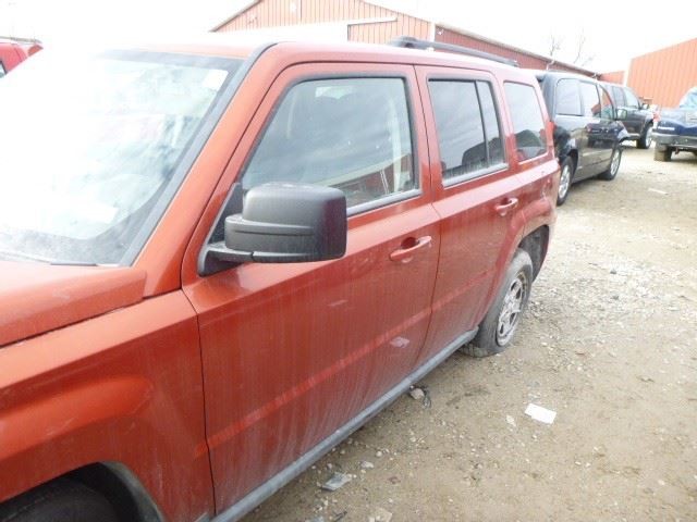 Driver Side View Mirror Moulded In Black Power Fits 07-12 PATRIOT 1304