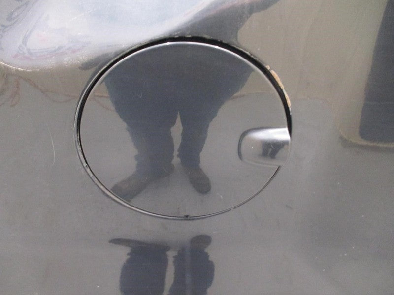 SILVRDO15 2018 Fuel Filler Door 1739645