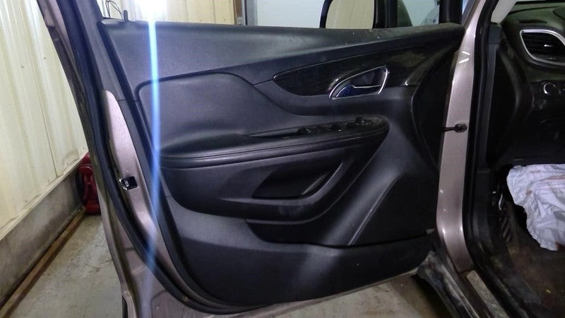 ENCORE    2015 Front Door Trim Panel 2034094