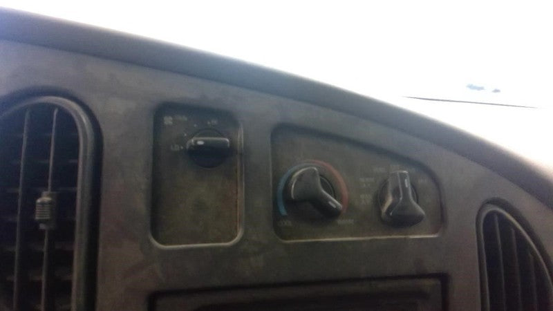 Temperature Control Front Main With AC Fits 04 FORD E150 VAN 1906612