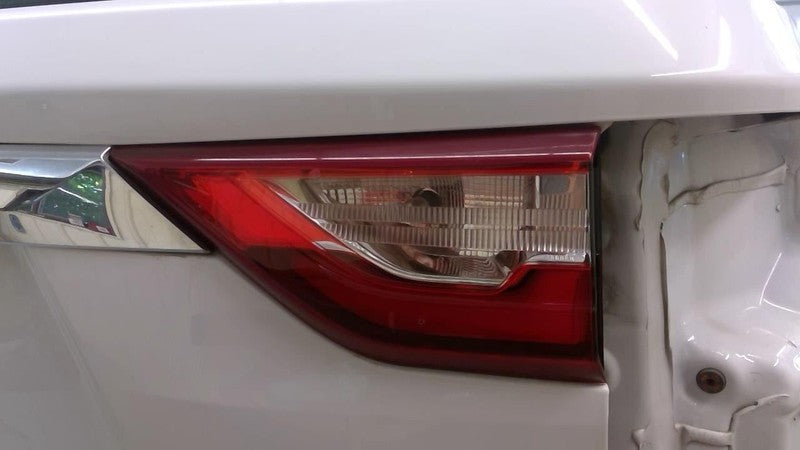 Passenger Tail Light Lid Mounted Fits 18-21 TRAVERSE 1945042