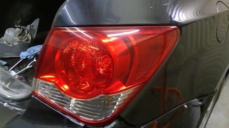 Passenger Tail Light VIN P 4th Digit Limited Fits 11-16 CRUZE 1955422