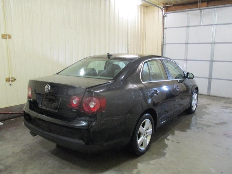 Console Front VIN J 8th Digit Sedan Floor Leather Fits 05-11 JETTA 185