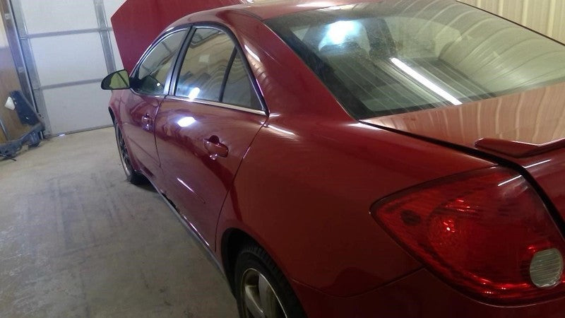 G6        2007 Engine Cover 1734797