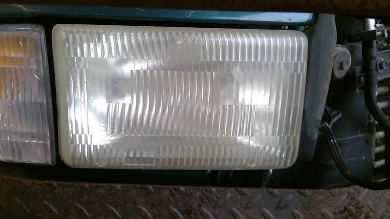 RAM2500   1999 Front Seat 1923179