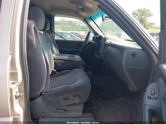 SILVRDO15 2002 Front Seat 1981195