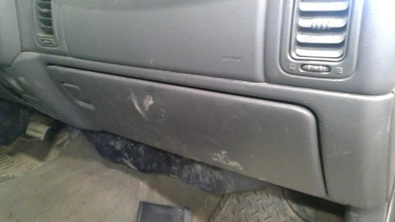 SILVRDO15 2003 Glove Box 1901795