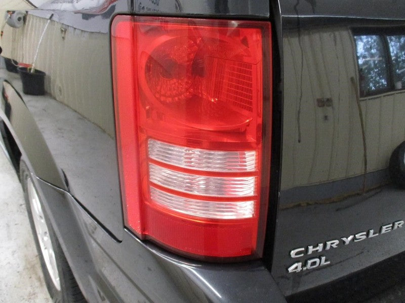 TOWN COUN 2010 Front Door Trim Panel 2040666